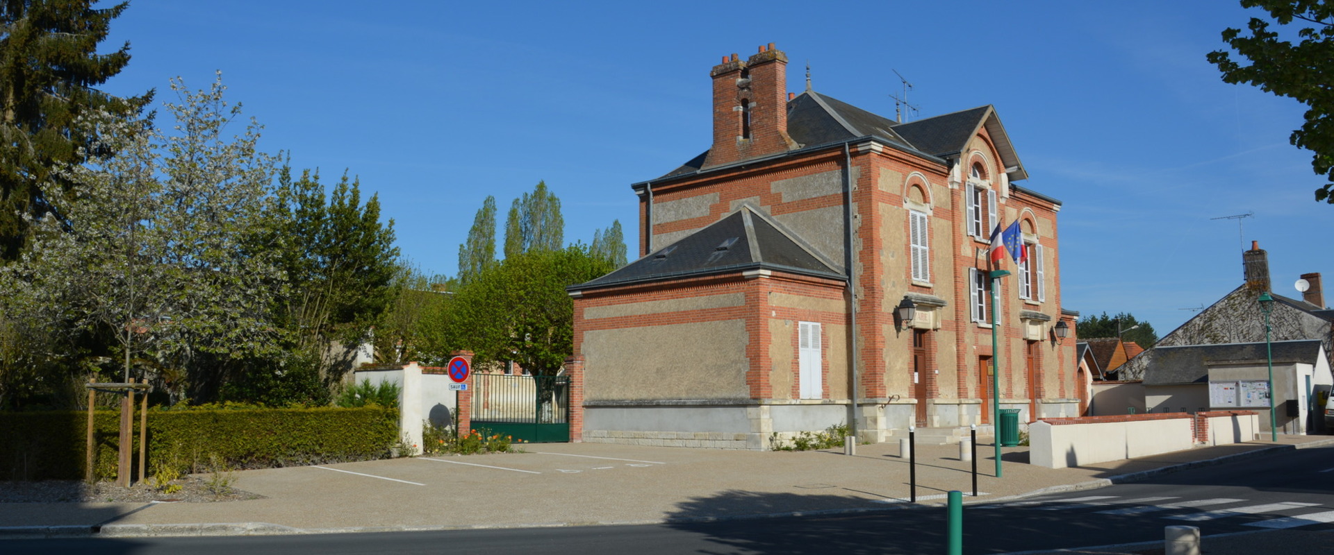 Commune de Sury-aux-Bois - Loire, Canal et Forêt d'Orléans...